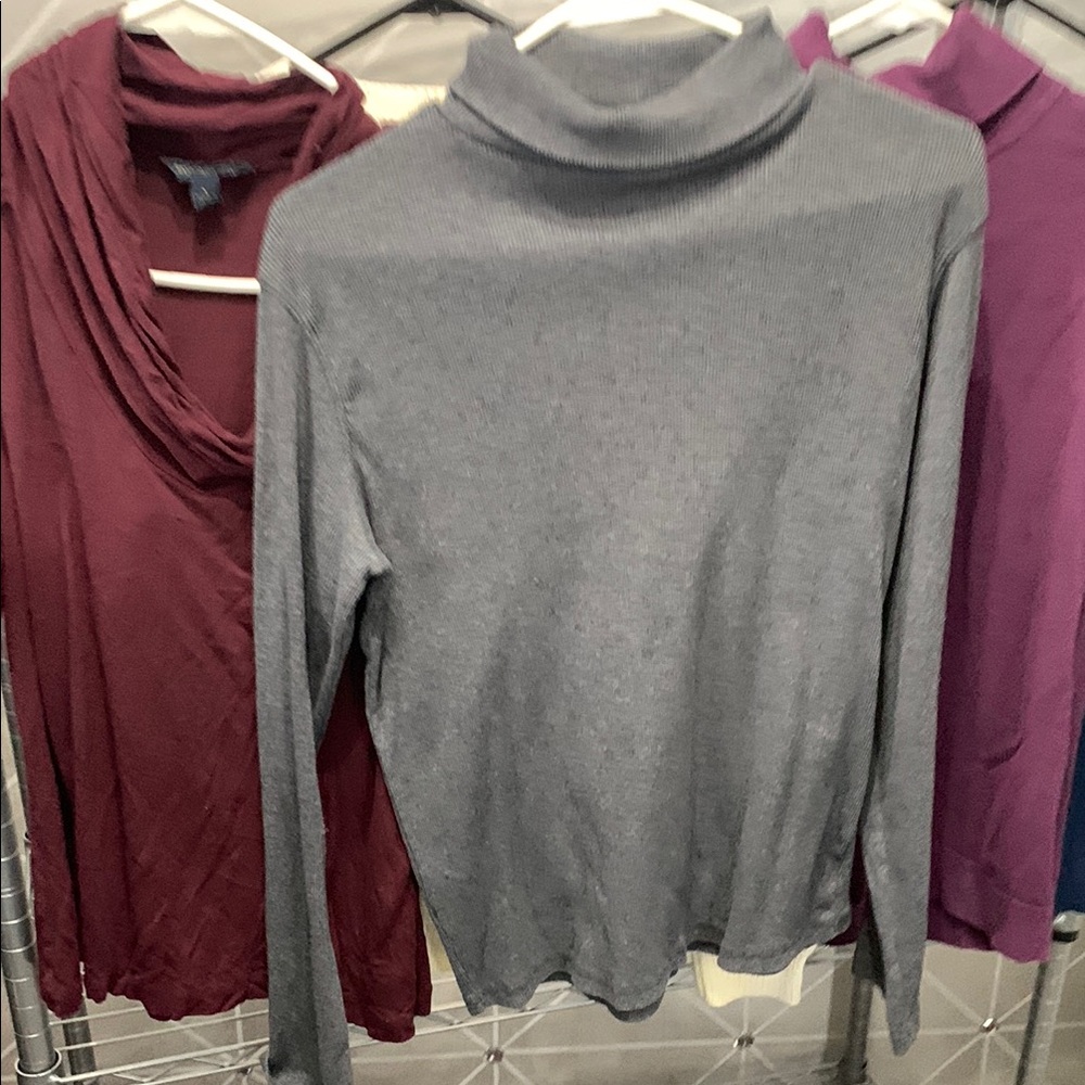 Women's Sweater Collection - Assorted Colors. Bundle of 5 medium fit - Picture 8 of 12